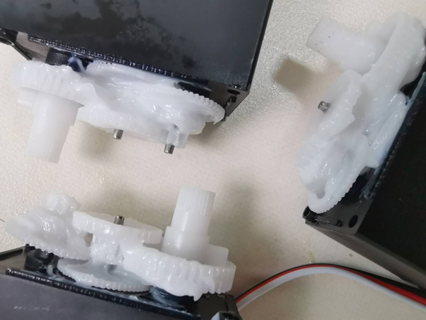 電機(jī)減速齒輪箱該如何選用合適的潤滑脂？